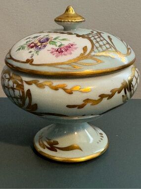 Vintage Limoges France Hand Painted Footed Covered Candy Trinket Dish Gold